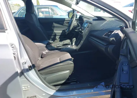 2022 Subaru Impreza Premium z USA, uszkodzony, nr VIN 4S3GKAV60N3611101